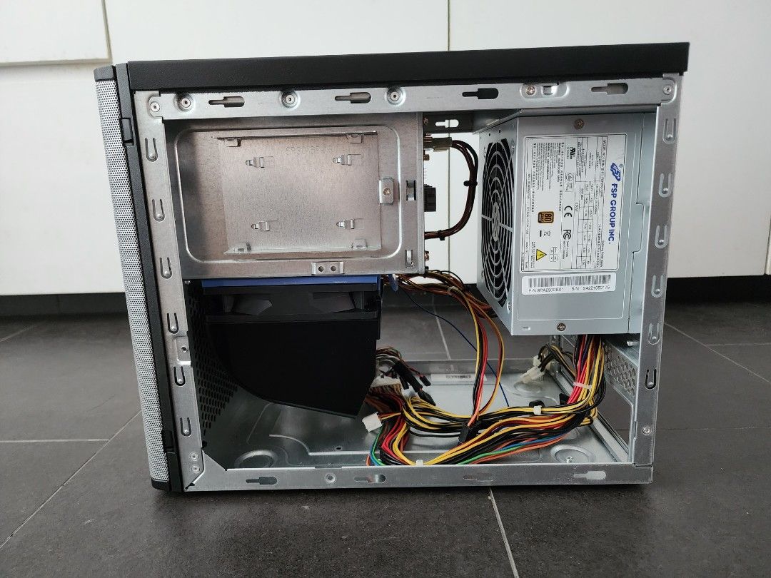 Chenbro Mini Itx Case With Hot Swap Removable Drive Bays Computers Tech Parts
