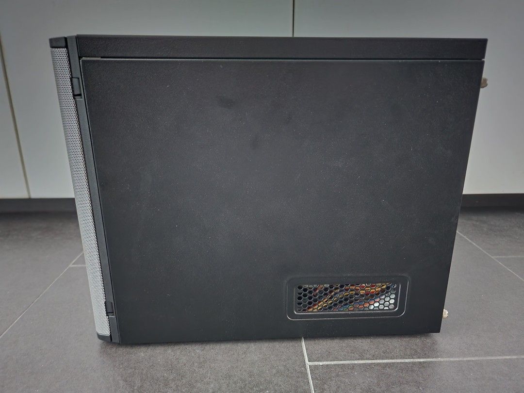 Chenbro Mini Itx Case With Hot Swap Removable Drive Bays Computers Tech Parts