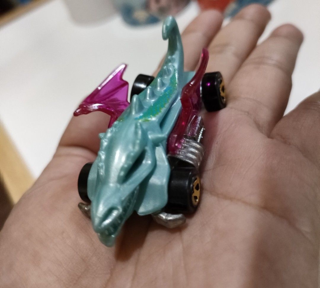 Hot Wheels Dragon Blaster Mattel Preloved Hobbies Toys Toys Games On Carousell