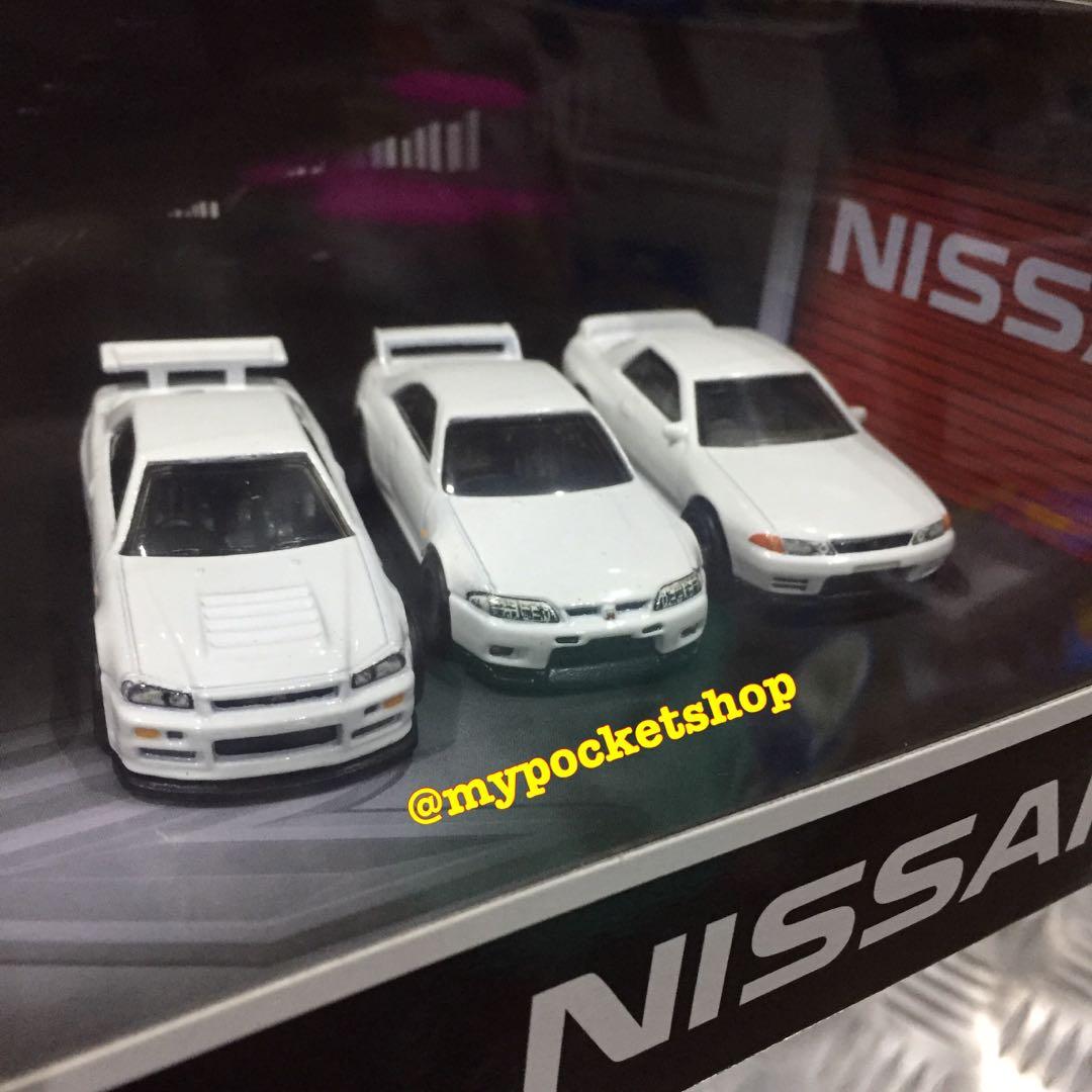 RESERVED Hot Wheels PREMIUM NISSAN COLLECTOR SET W Nissan Skyline GT R R34 R33 R32 And