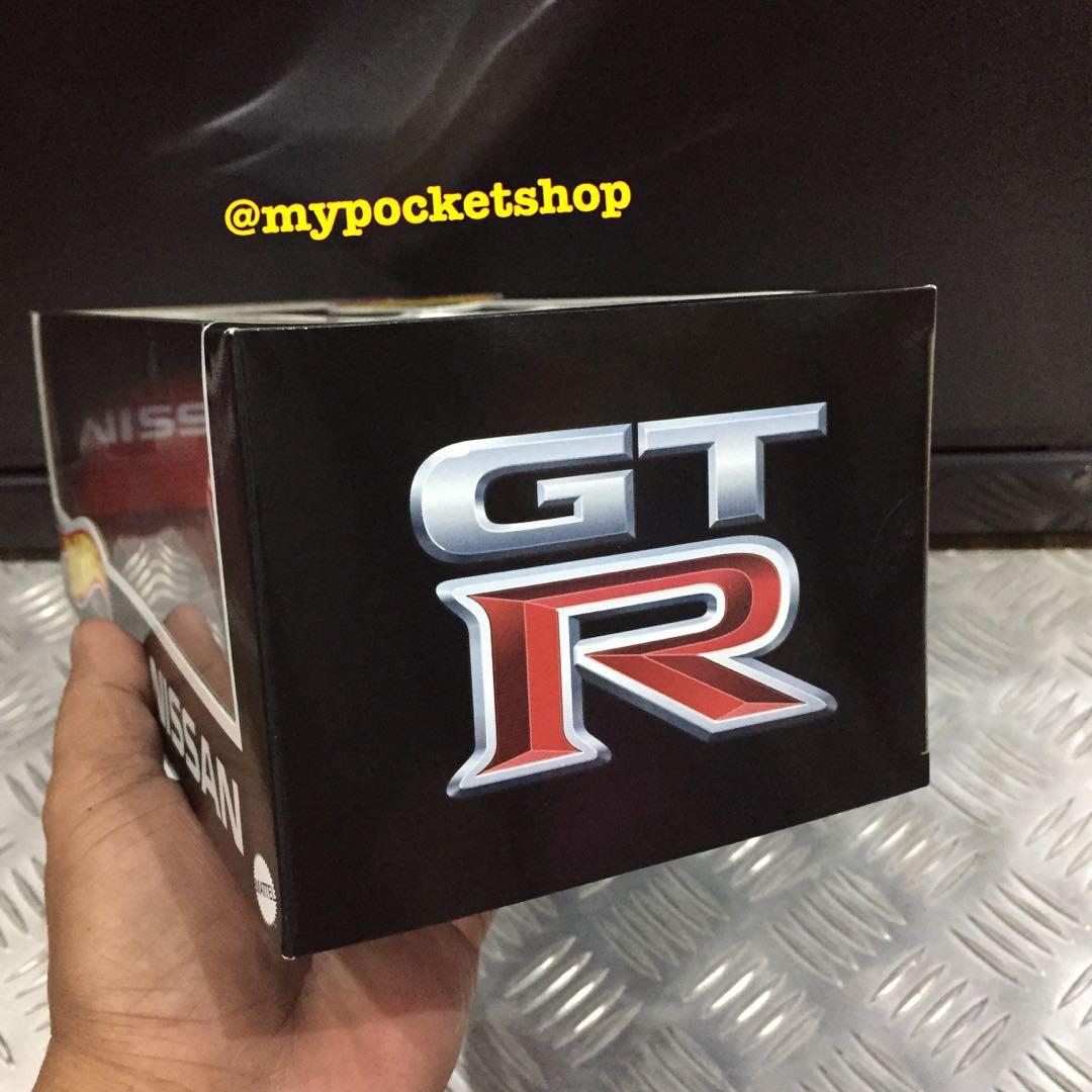 RESERVED Hot Wheels PREMIUM NISSAN COLLECTOR SET W Nissan Skyline GT R R34 R33 R32 And