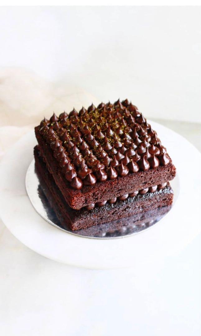 Naked Chocolate Cake Food Drinks Homemade Bakes On Carousell