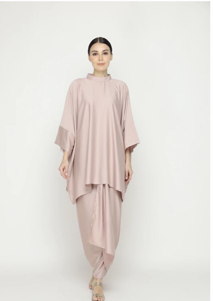 Caftanist Nikita Kaftan Iconic Nude Women S Fashion Muslimah