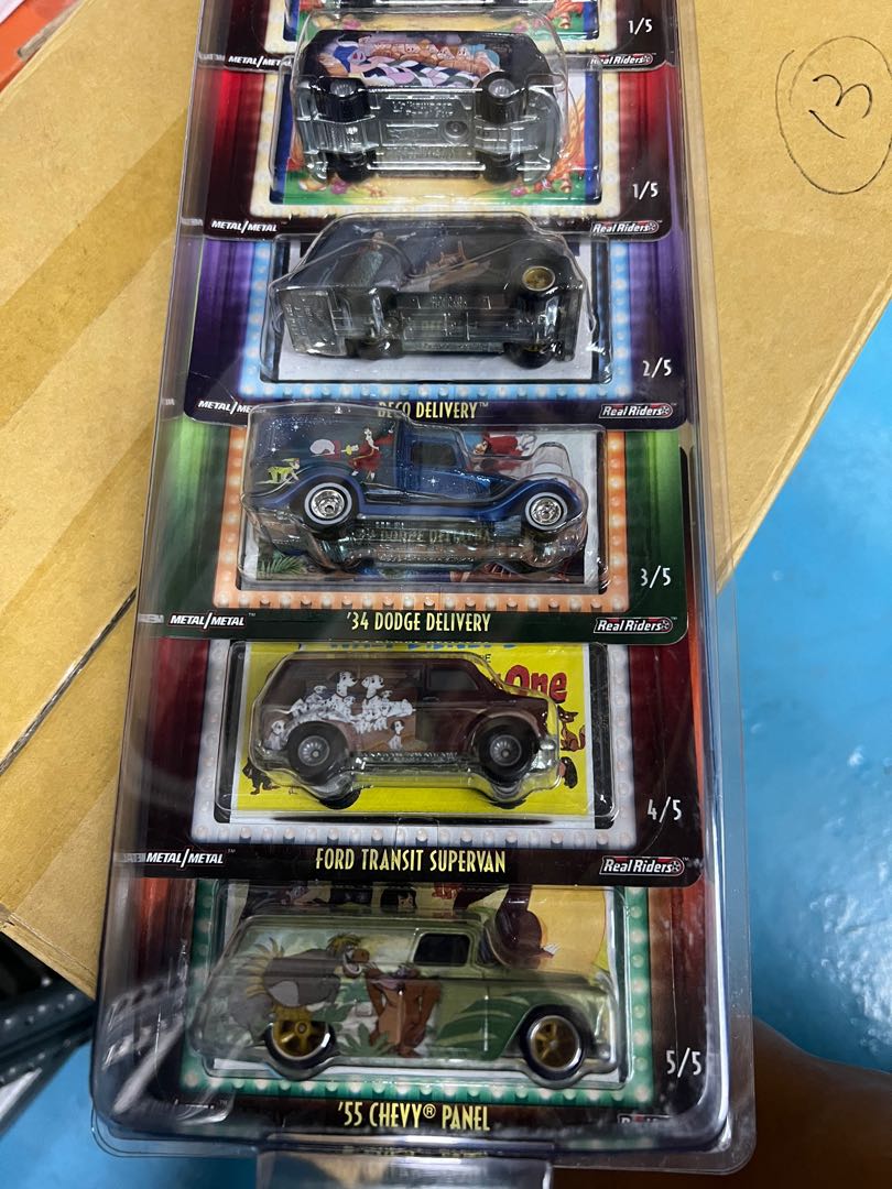 Hot Wheels Th Anniversary Disney T Snow White Set Hobbies Toys Toys Games On Carousell