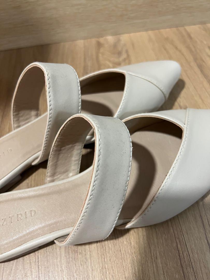 Aztrid Nude Flats Women S Fashion Footwear Flats Sandals On Carousell