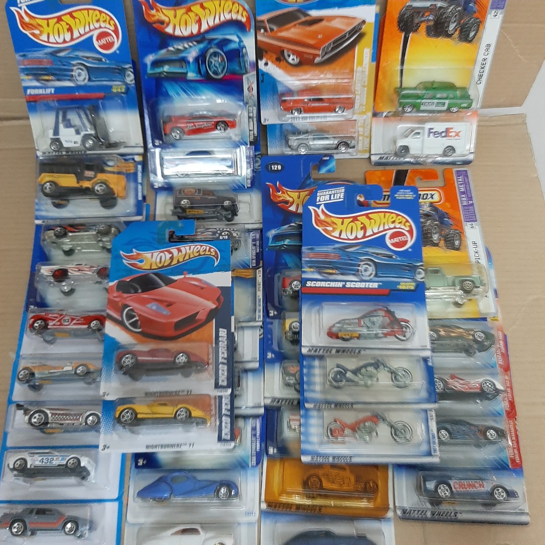 Matchbox Hot Wheels Ferrari Final Run Ferrari Heat Enzo Green Lantern Mustang Star Spangled