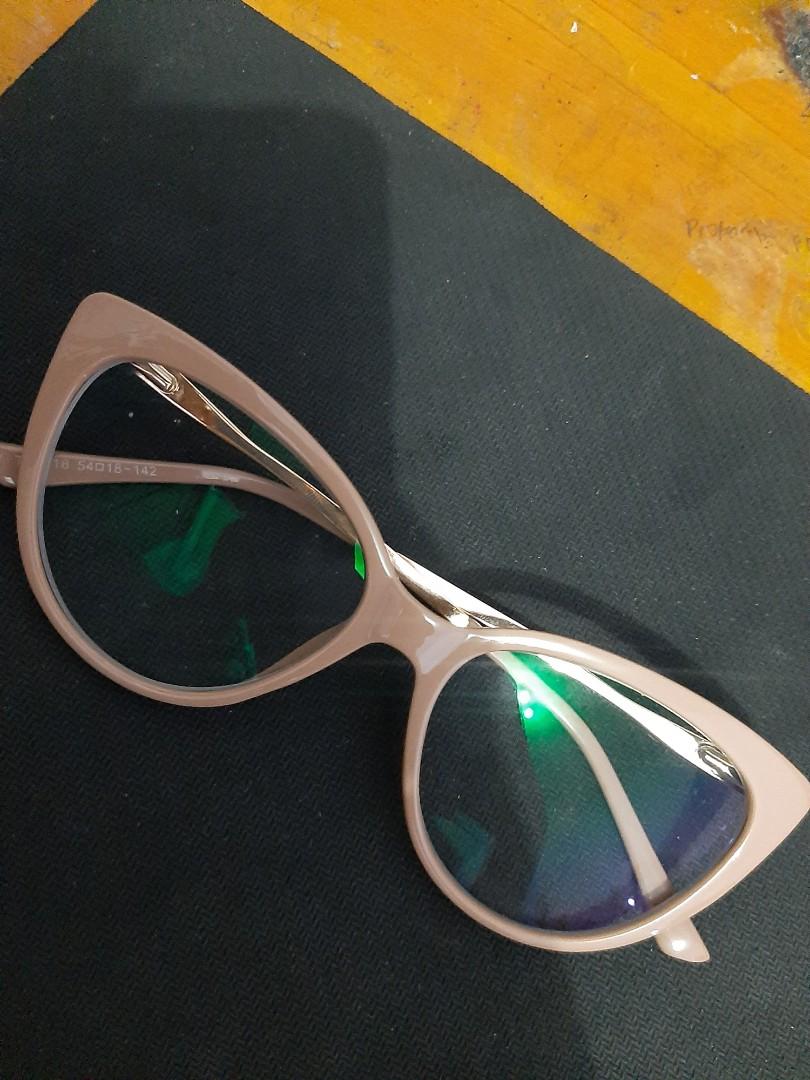 Kacamata Cat Eye Nude Fesyen Wanita Aksesoris Di Carousell