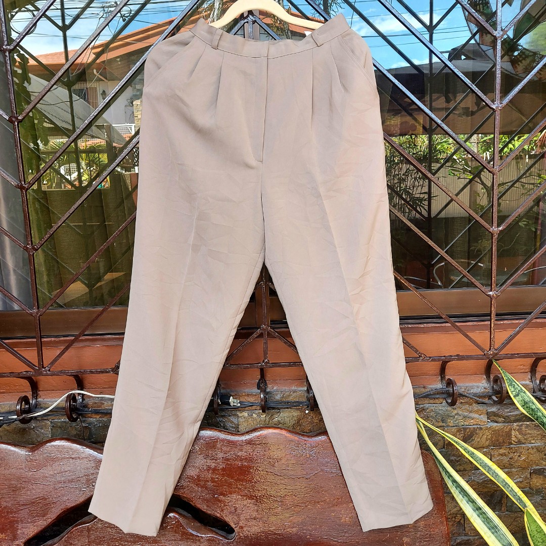 Hw Nude Trouser Women S Fashion Bottoms Other Bottoms On Carousell