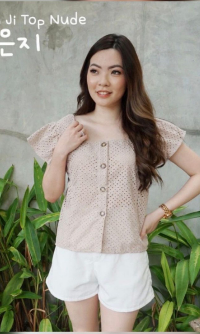 Korean Square Nude Top Fesyen Wanita Pakaian Wanita Atasan Di Carousell