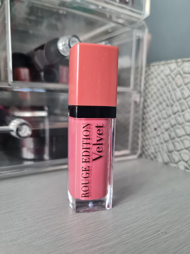 BOURJOIS Rogue Edition Velvet No Nude Ist Kesehatan Kecantikan Rias Wajah Di Carousell