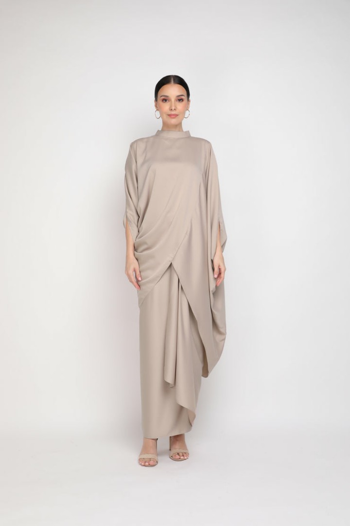 Rent Caftanist Chanela Kaftan Sand Nude Women S Fashion Muslimah
