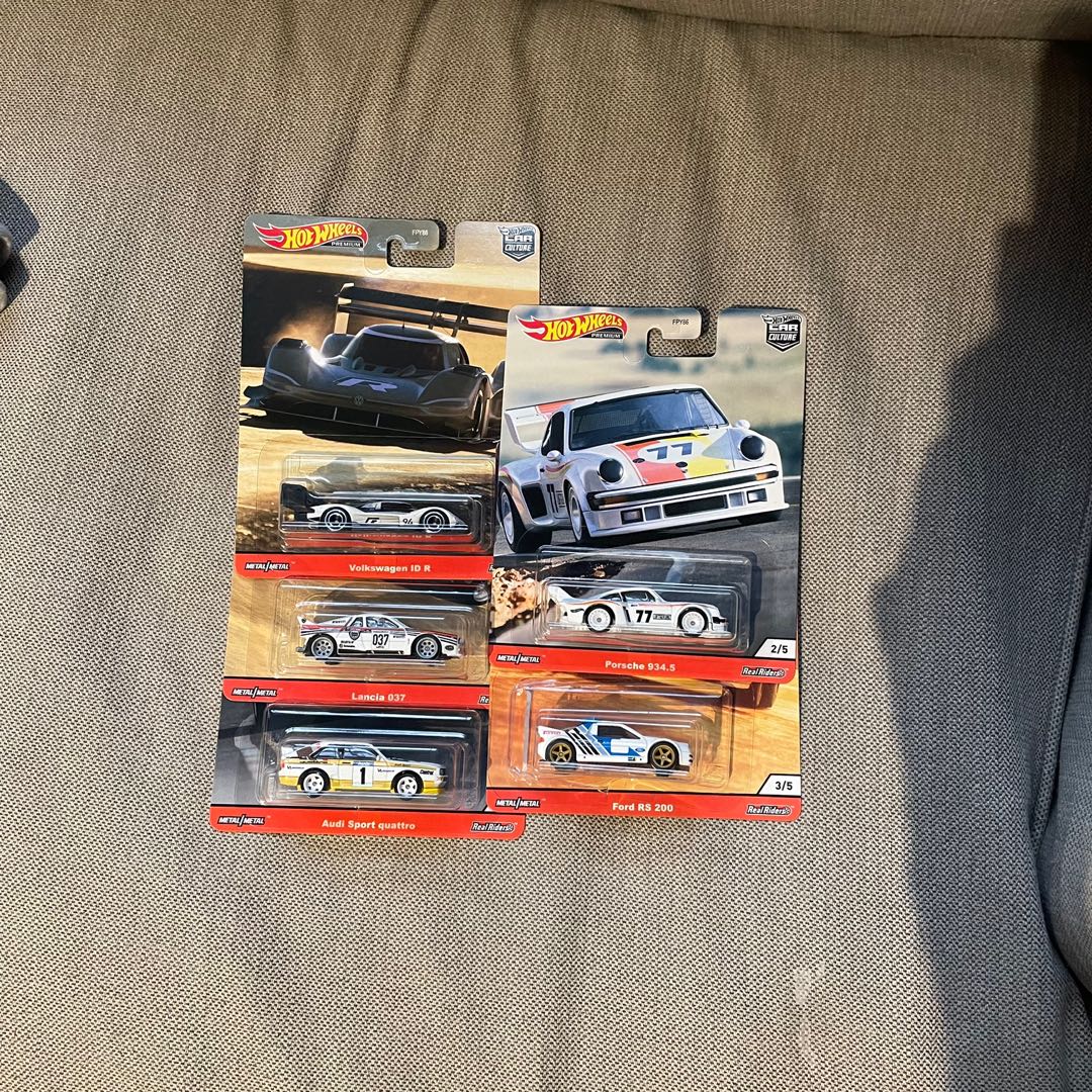 Hot Wheels Thrill Climbers Set Hobbies Toys Toys Games On Carousell