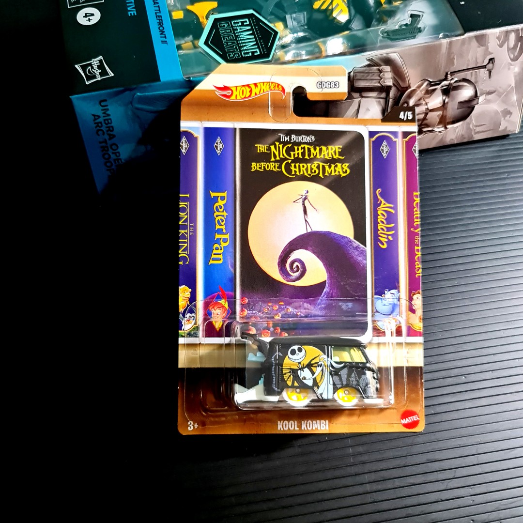 Hot Wheels Tim Burtons The Nightmare Before Christmas Volkswagen Kool Kombi Hotwheels Disney