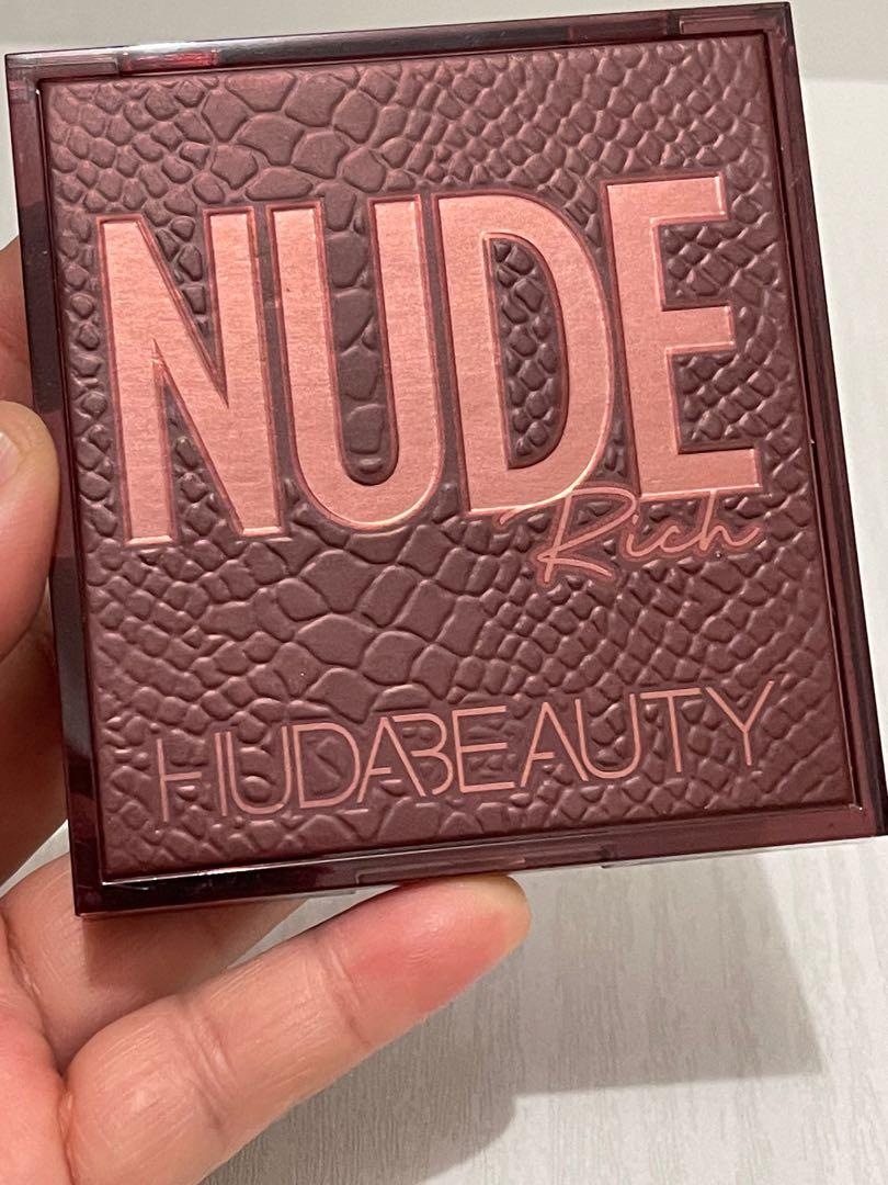Huda Eyeshadow Rich Nude Kesehatan Kecantikan Rias Wajah Di Carousell