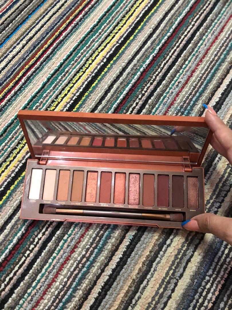 Urban Decay Naked Heat Kesehatan Kecantikan Rias Wajah Di Carousell