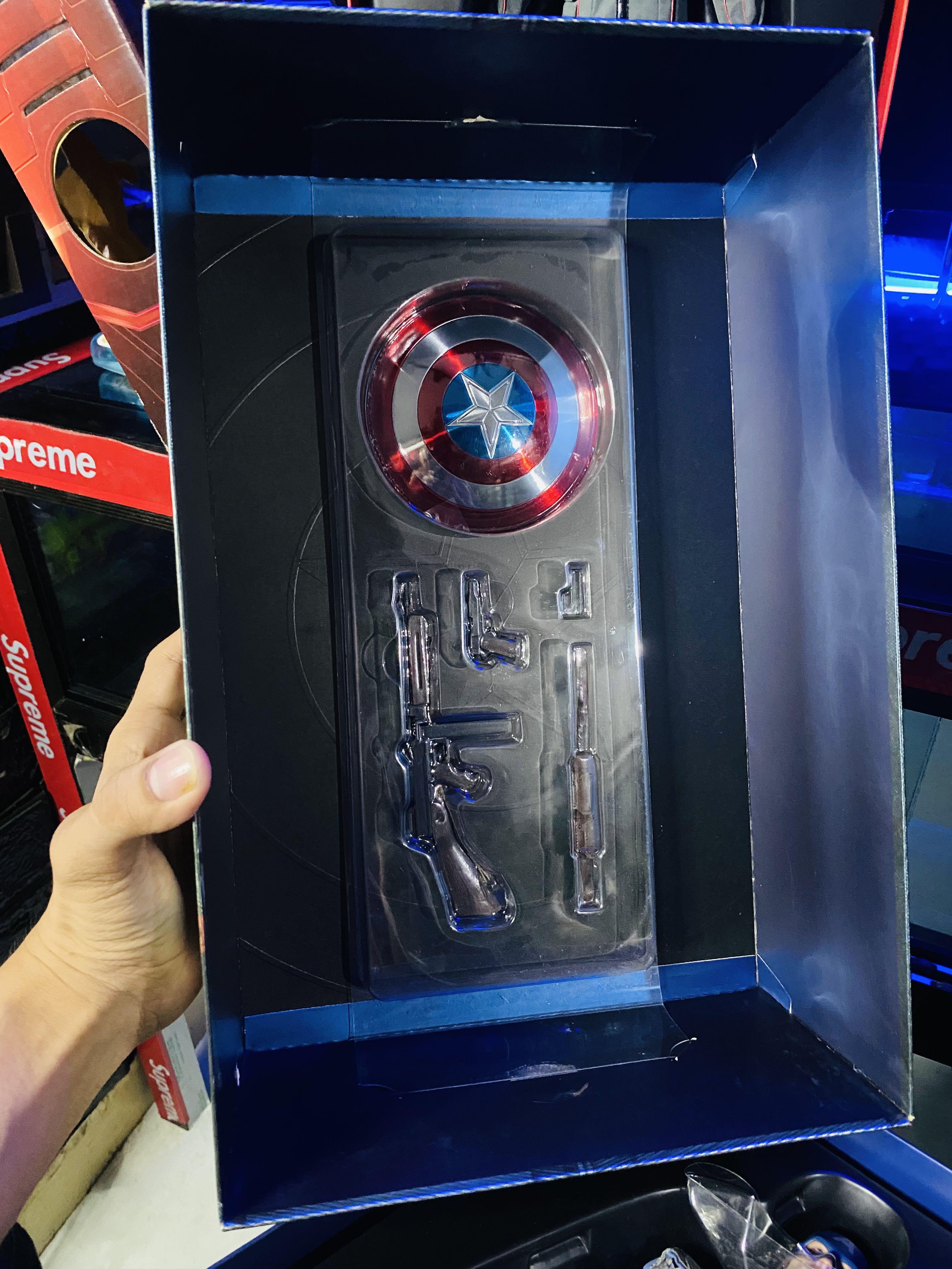 Hot Toys Red Skull Captain America St Avengers Hulk Hobbies Toys Toys Games On Carousell