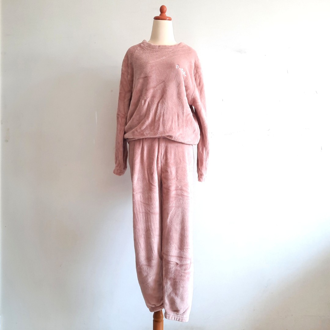 D Studio Blush Nude Pink Winter Fur Pajamas Set Piyama Tangan Panjang