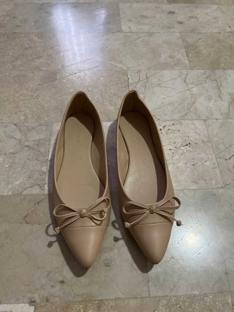 Aztrid Nude Ballet Flats Women S Fashion Footwear Flats Sandals On