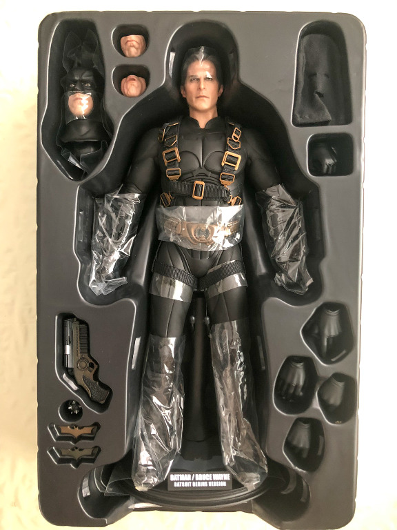 Batman Batman Begins Batman Bruce Wayne Batsuit Begins Version MMS155 Hot Toys 1 6