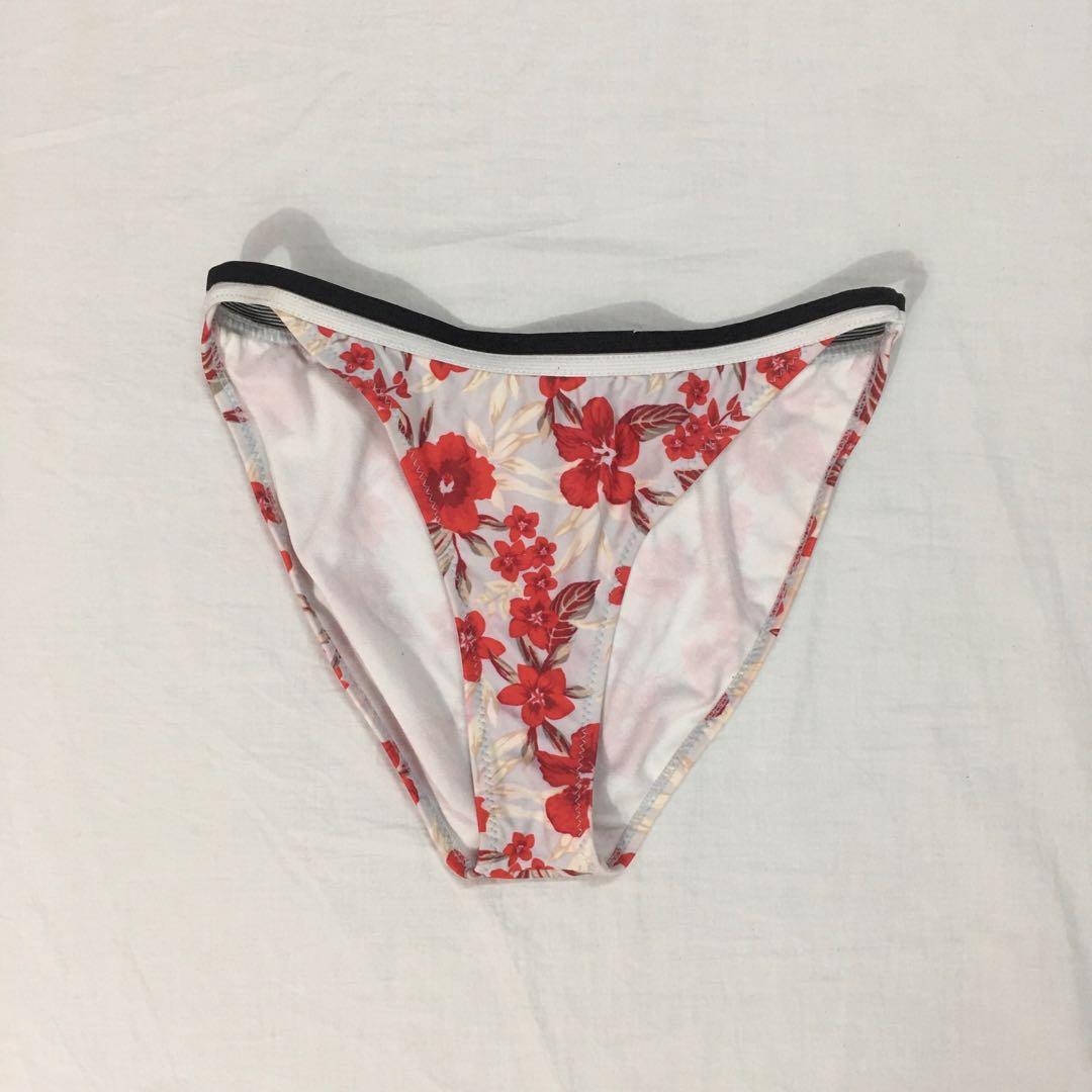 Glassons Triangle Bikini Women S Fashion Swimwear Bikinis