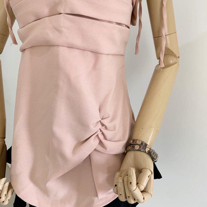 Nude Luxe Bustier Top Fesyen Wanita Pakaian Wanita Atasan Di Carousell