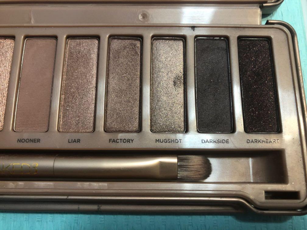 PRELOVED URBAN DECAY NAKED 3 Eyeshadow Pallete Beauty Personal Care