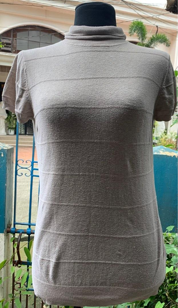 Gap Nude Turtleneck Top Women S Fashion Tops Others Tops On Carousell