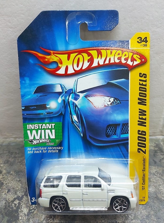 CADILLAC ESCALADE Hot Wheels New Models Series Hobbies Toys Toys Games On Carousell