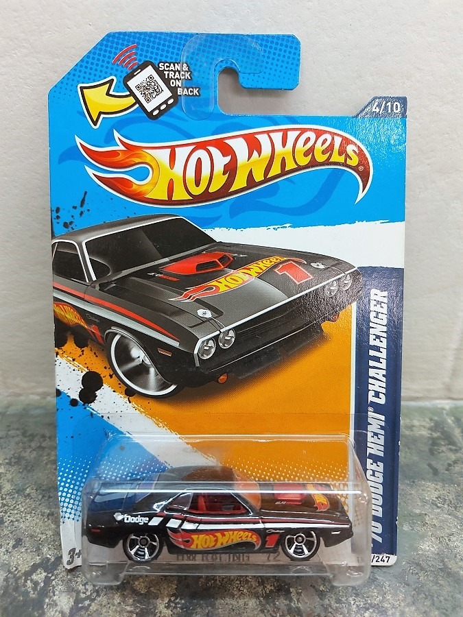 70 DODGE HEMI CHALLENGER Hot Wheels 2012 HW Racing Series Hobbies Toys Toys Games On