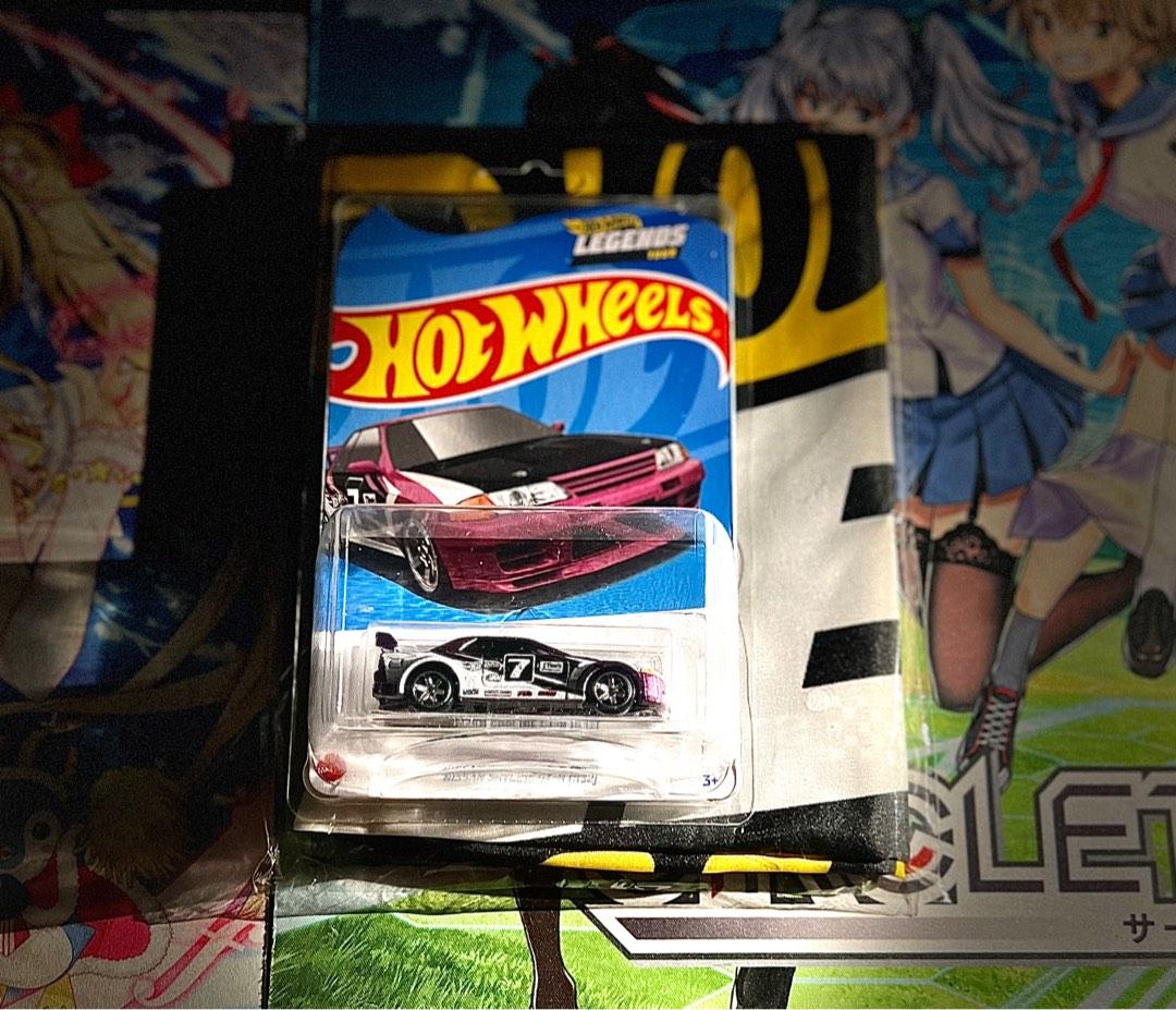 HOT WHEELS LEGEND TOUR NISSAN SKYLINE GT R R32 LAST UNIT WITH FREE FLAG Hobbies Toys