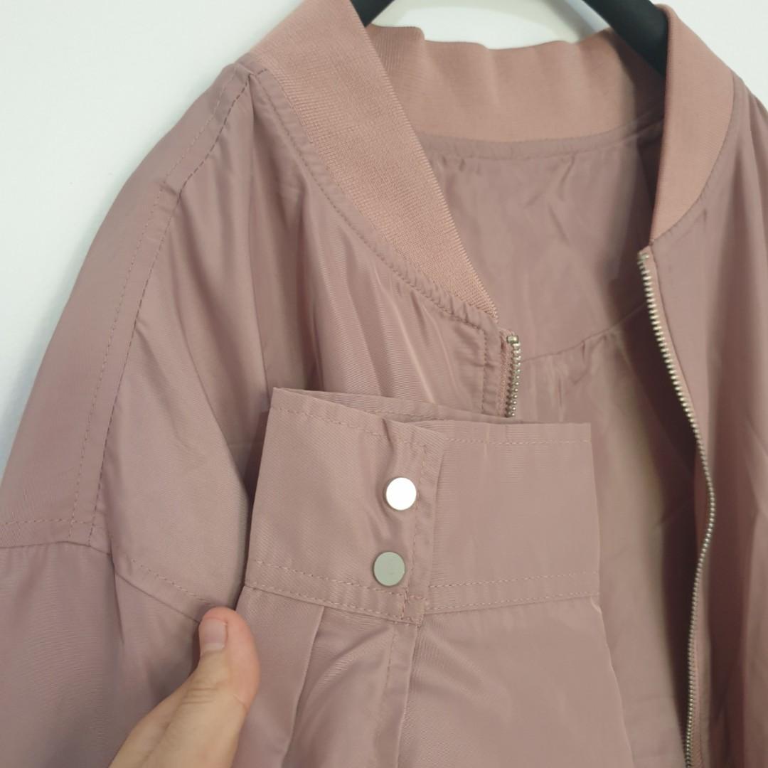 Outer Jaket Luaran Nude Fesyen Wanita Pakaian Wanita Atasan Di Carousell