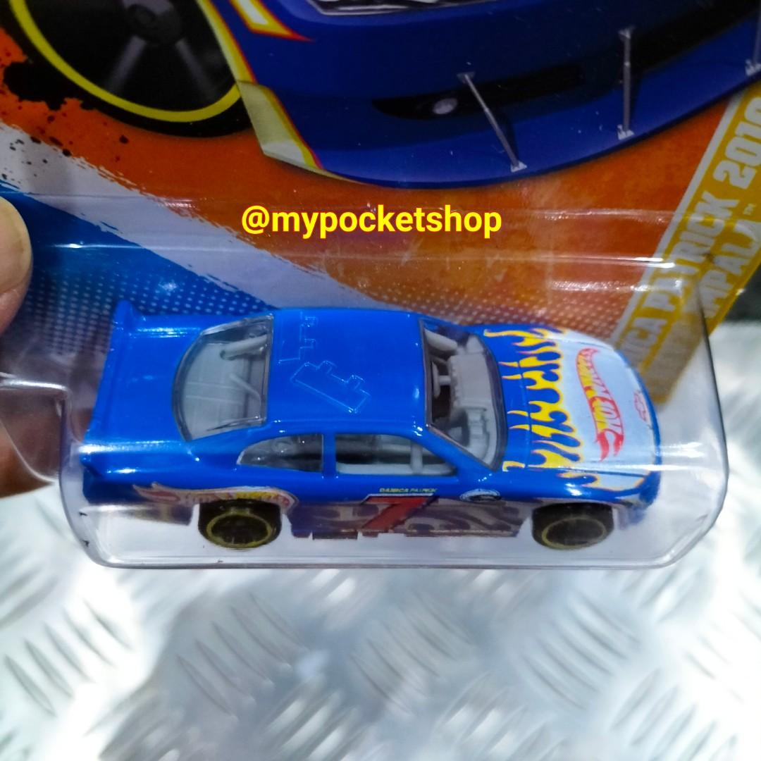Hot Wheels DANICA PATRICK 2010 CHEVY IMPALA HW Race Team 2011 Hotwheels New Models Hobbies