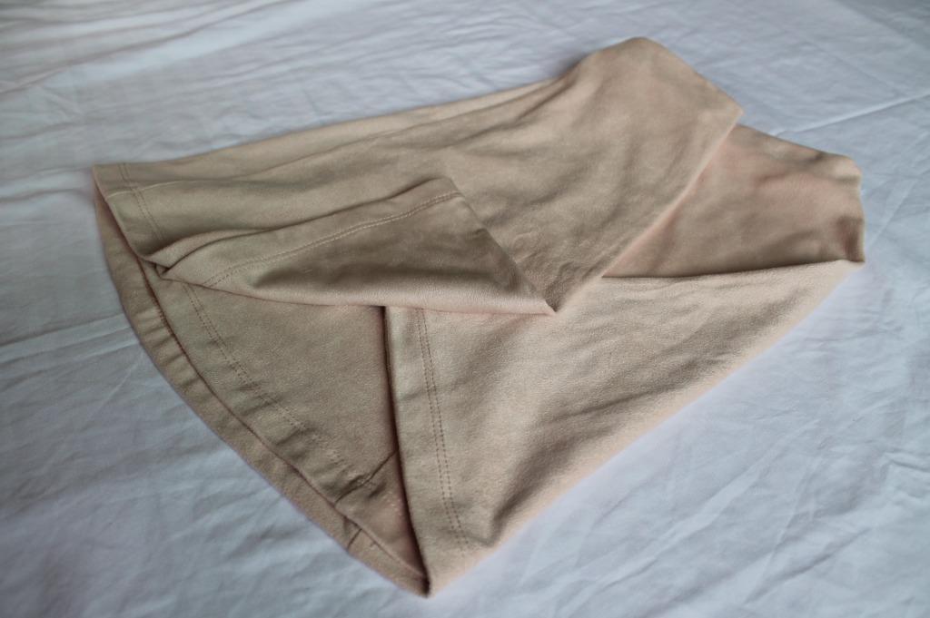 F Nude Blush Suede Skirt Women S Fashion Bottoms Skirts On Carousell