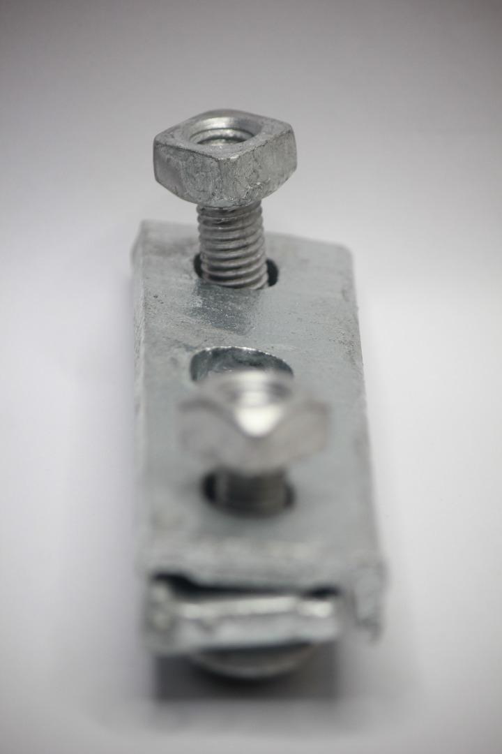 STRAIGHT SUSPENSION CLAMP Cm HOT DIP GALVANIZED PARALLEL BEST FOR SECURELY GRIP MESSENGER