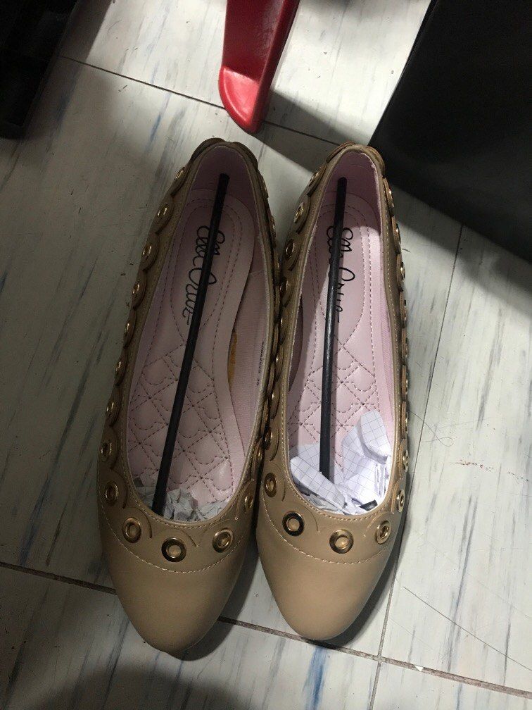 Ella Cruz Nude Flats Women S Fashion Footwear Flats Sandals On