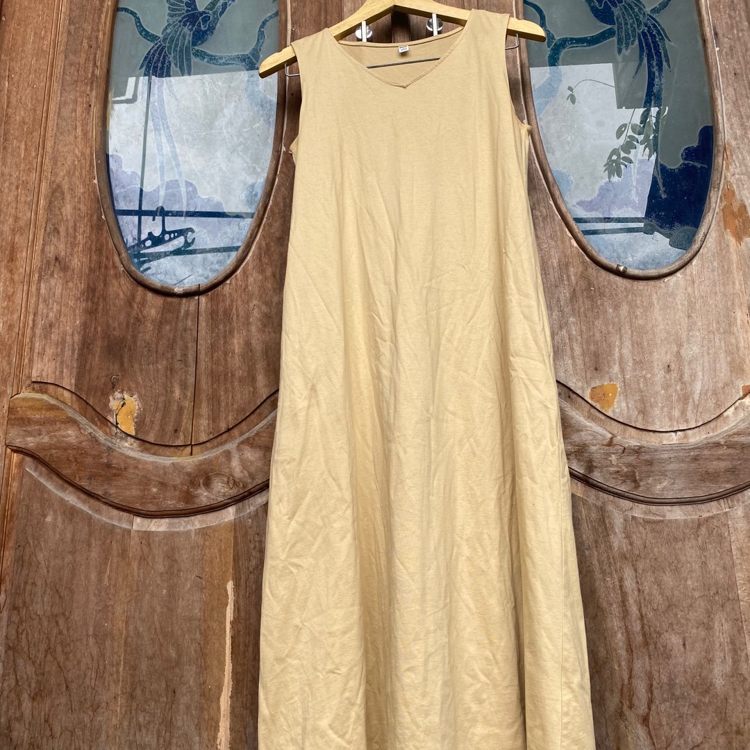 Imlek Uniqlo A Line Nude Midi Dress V Neck Sleeveless Fesyen