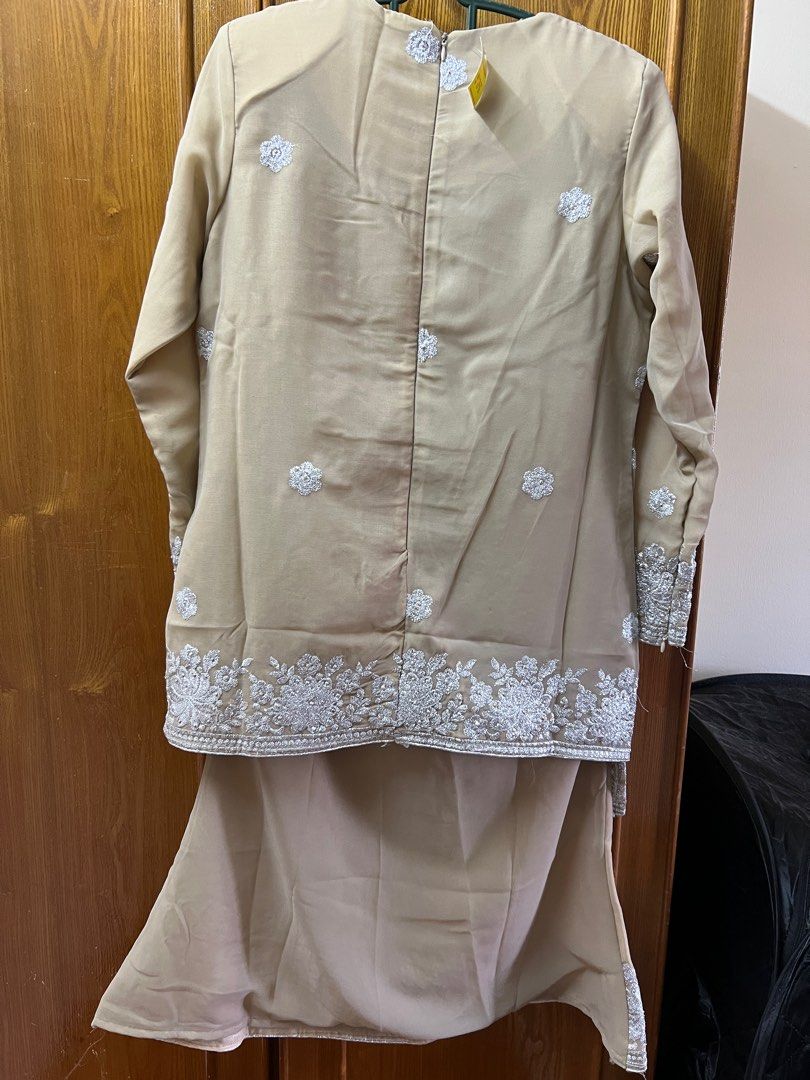 Baju Kurung Saree Nude Women S Fashion Muslimah Fashion Baju Kurung