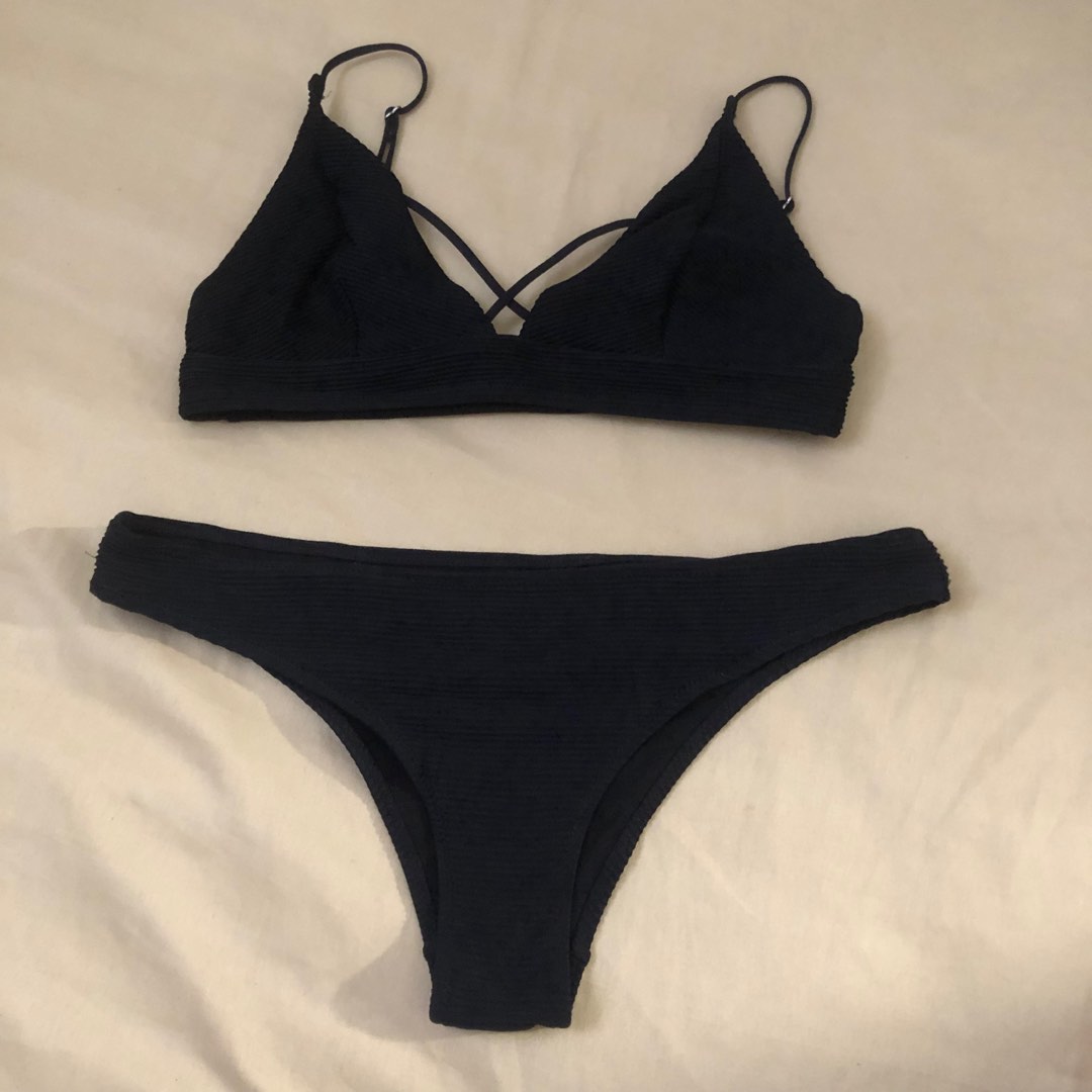 RIBBED TRIANGLE BIKINI Women S Fashion Swimwear Bikinis Swimsuits On Carousell