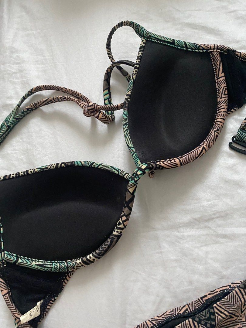 Roxy Bikini Set Women S Fashion Swimwear Bikinis Swimsuits On Carousell