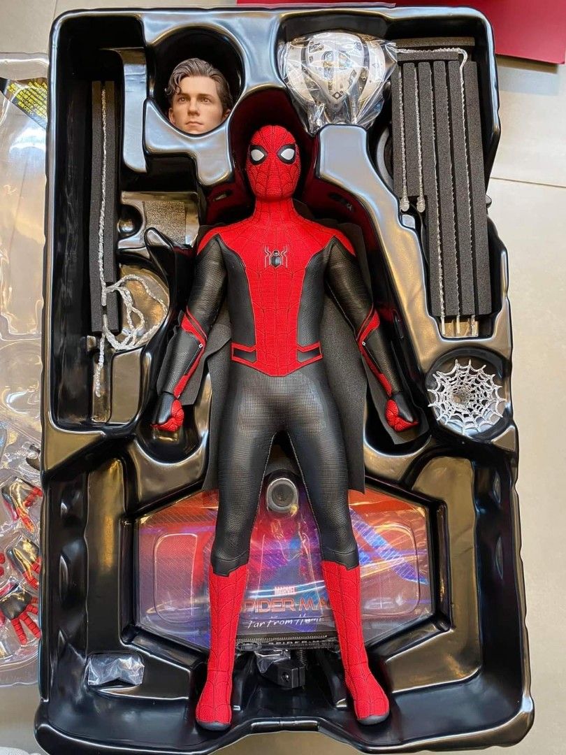 Spiderman Hot Toys Hobbies Toys Toys Games On Carousell