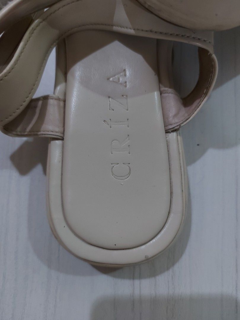 Criza Sandals Amber In Nude Women S Fashion Footwear Sandals On