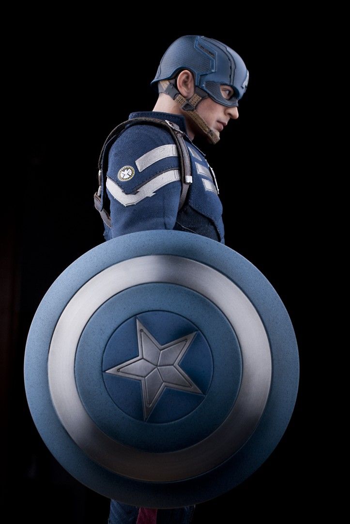 Hot Toys Tws Stealth Captain America Fatsuit Removed Hobbies Toys Toys Games On Carousell