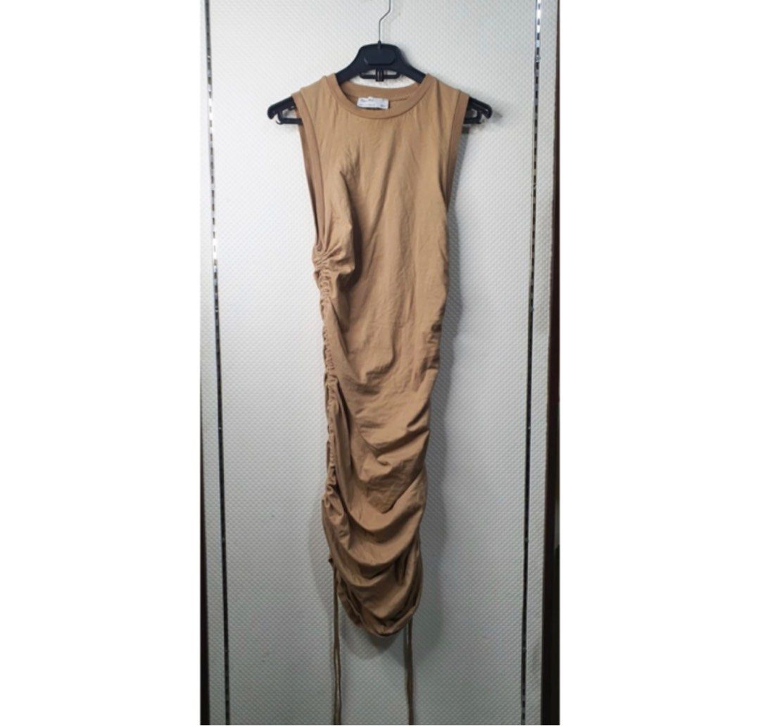 Bershka Nude Fitted Dress Fesyen Wanita Pakaian Wanita Gaun Rok Di