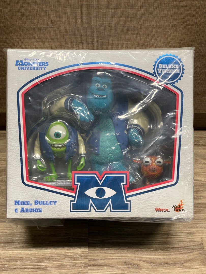 Hot Toys Pixar Monsters University Deluxe Version Mike Sulley inc 興趣及遊戲 玩具 遊戲類 Carousell