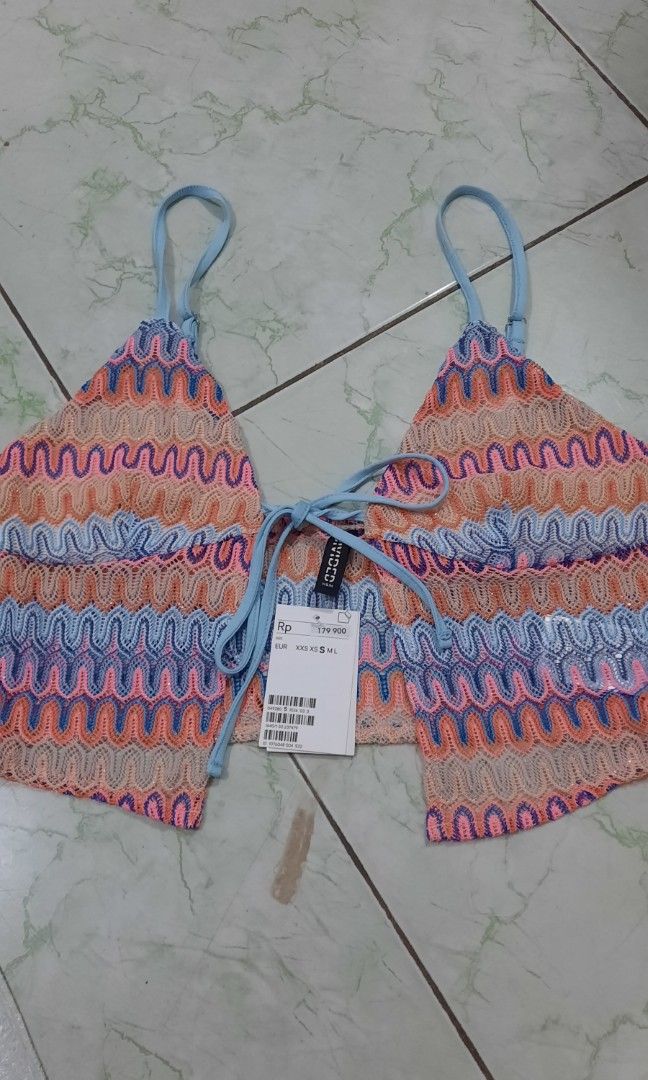 Bikini Top Hnm Original Fesyen Wanita Pakaian Wanita Atasan Di Carousell