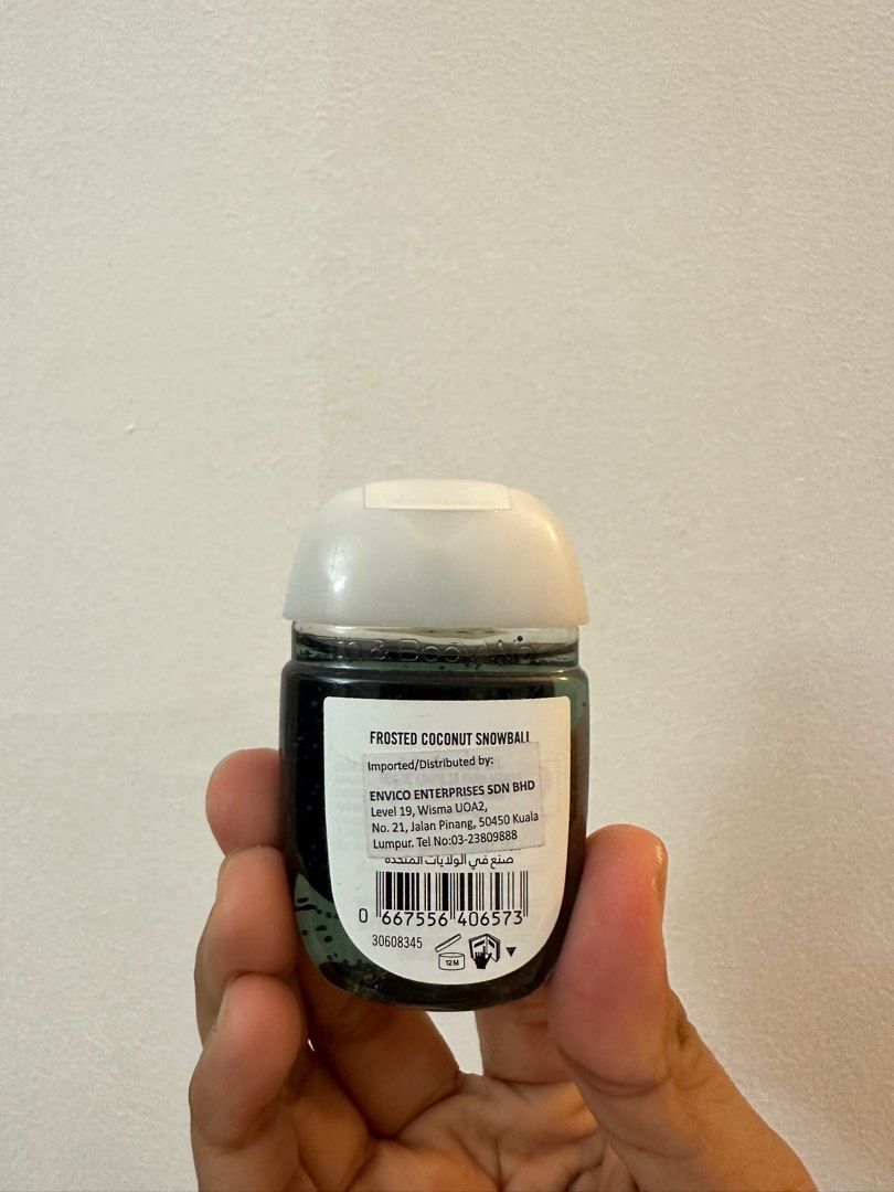 Bbw Frosted Coconut Snowball Beauty Personal Care Sanitisers
