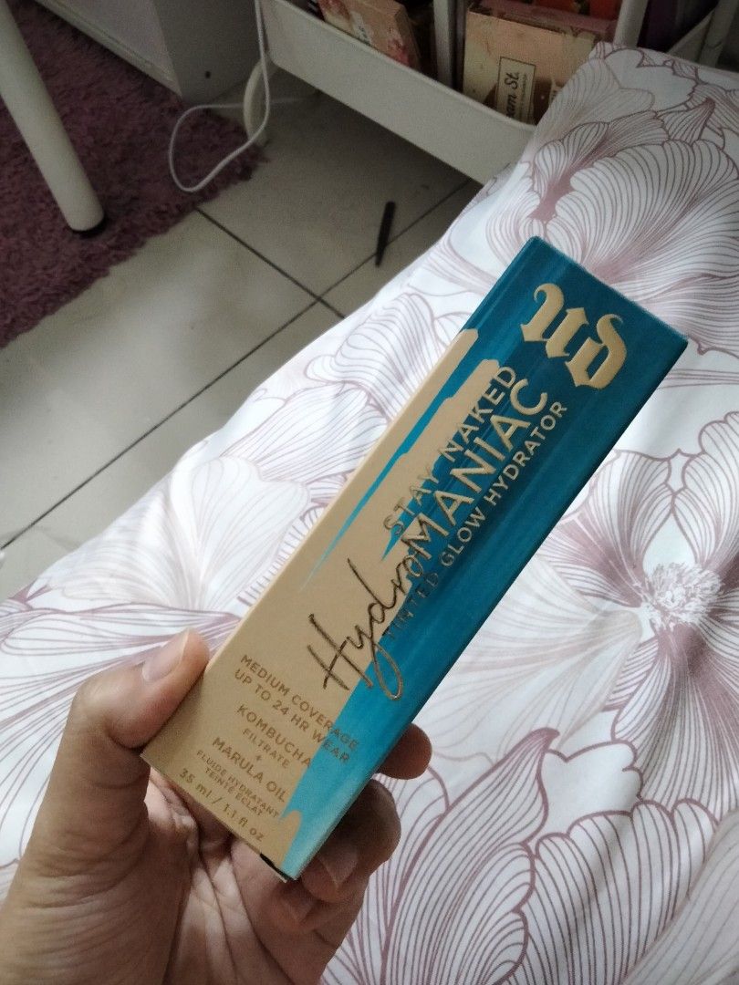 Urban Decay Stay Naked Hydromaniac Foundation Beauty Personal Care
