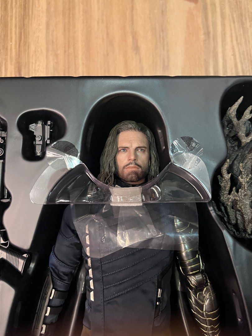 Hottoys Bucky Barnes Mms Hot Toys Carousell