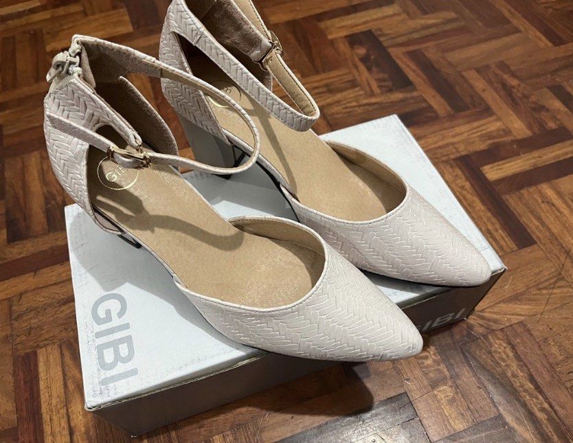 Gibi Heels Nude Skintone Women S Fashion Footwear Heels On Carousell