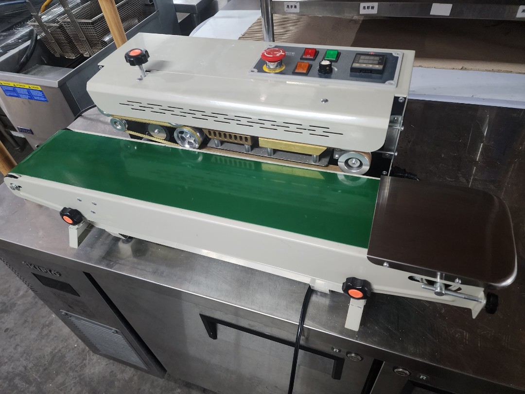 Continuous Band Sealer Horizontal Automatic Sealing Machine Impulse